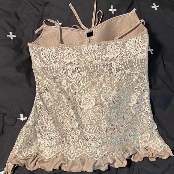 Beige tank top. - Picture 2 of 2